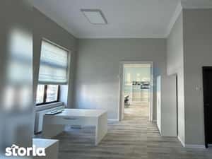 C0MISION 0! apartament 2 camere, locatie excelenta, Eroilor — miniatura 5