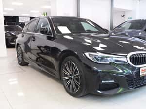 BMW 330e - 292 CP, Hibrid, 2019, Negru Safir Metalizat — miniatura 3