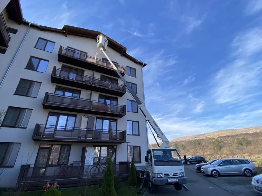 Inchiriez nacela PRB si prestez servicii ( ridica pana la 18m) — fotografie 1 din 10