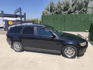 Volvo v50 diesel — miniatura 9