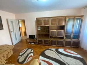 Apartament 3 camere decomandat, etaj 3 din 4, mobilat, utilat, str Cop — miniatura 3