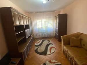 Apartament 3 camere decomandat, etaj 3 din 4, mobilat, utilat, str Cop — miniatura 4