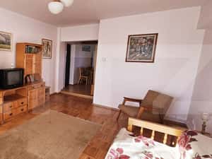Apartament ultracentral, spatios, cu priveliste panoramica — miniatura 3