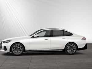 BMW 520 Berlină Diesel 197 CP 24.700 km - 2025 — miniatura 5