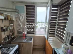 Vânzare apartament 2 camere, decomandat, zonă liniștită, strada Zambilelor — miniatura 5