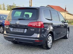 Volkswagen Sharan - 5.999 EUR — miniatura 4