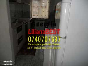 Precista-etajul 2-City MALL — miniatura 3