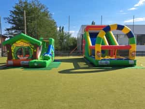 Închiriem Tobogane Gonflabile la Domiciliu pentru Evenimente Private — miniatura 5