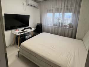 3 decomandate Valea Roșie centrală mobilat 4/4 acoperiș pod — miniatura 4