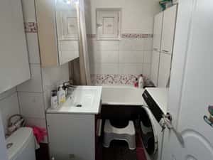 3 decomandate Valea Roșie centrală mobilat 4/4 acoperiș pod — miniatura 6