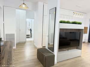 Prima închiriere! 2 camere moderne + parcare în Silk District (PF) — miniatura 3