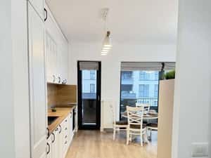 Prima închiriere! 2 camere moderne + parcare în Silk District (PF) — miniatura 4