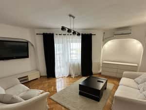 Apartament cu 2 camere de închiriat în zona bld independenței/Scolilor — miniatura 3