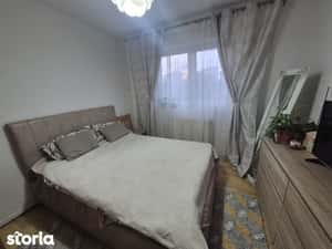 Vand apartament 3 camere semidecomandat — miniatura 5
