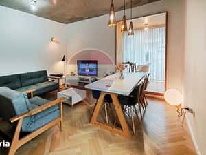 Apartament cu terasă de 27.5 mp, parcare și panoramă, Șchei — miniatura 5
