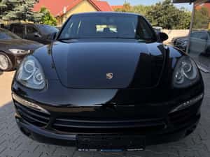 Porsche Cayenne 245 HP Diesel - 2012 Second Hand — miniatura 2