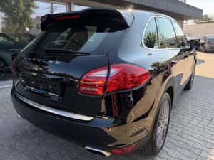 Porsche Cayenne 245 HP Diesel - 2012 Second Hand — miniatura 3