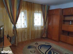 Garsoniera etaj 3 zona Centrala — miniatura 4