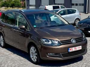 Volkswagen Sharan 2.0 TDI DSG Highline 2011 — miniatura 2