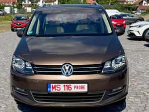 Volkswagen Sharan 2.0 TDI DSG Highline 2011 — miniatura 3