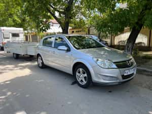 Opel Astra h 1.7 diesel,stare foarte bună,înmatriculata Ro. — miniatura 3