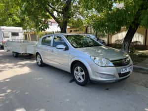 Opel Astra h 1.7 diesel,stare foarte bună,înmatriculata Ro. — miniatura 7
