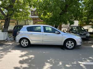 Opel Astra h 1.7 diesel,stare foarte bună,înmatriculata Ro. — miniatura 9