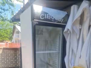 Inchiriem vitrine frigorifice verticale, și lada frigorifica pentru ev — miniatura 10