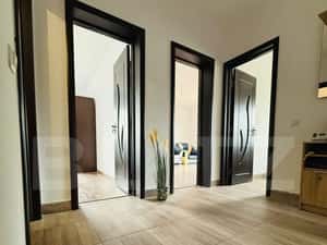 Apartament 2 camere/ Tractorul/ et 2/ parcare inclusa — miniatura 2