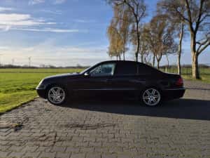 Mercedes e class 2.2 D Automat — miniatura 4