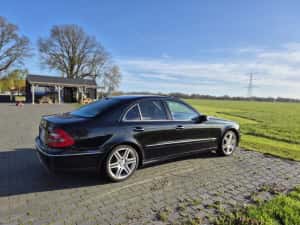 Mercedes e class 2.2 D Automat — miniatura 6