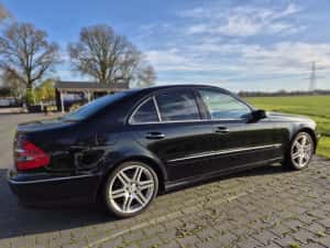 Mercedes e class 2.2 D Automat — miniatura 10