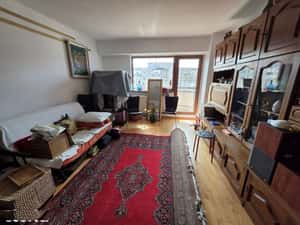 Tineretului, 5 minute metrou Timpuri Noi, stradal pe Viorele, bloc 1987