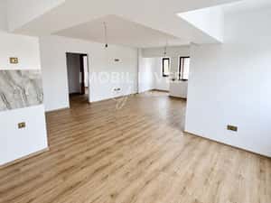 Apartament 3 camere, 90 mp | Ultracentral | Complet renovat