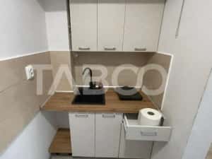 Garsoniera moderna de vanzare etaj 1 Electricienilor Sibiu — miniatura 2