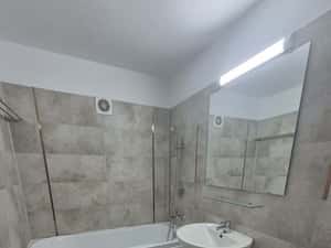 Stefan cel Mare inchiriere ap de 4 camere renovat Spital Colentina — miniatura 3