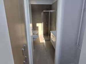 Penthouse de inchiriat - 3 camere, 2 bai, 2 terase - Tunari — miniatura 3