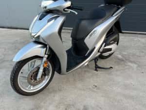 Honda Sh 125, Led, ABS, Cat. B — miniatura 3