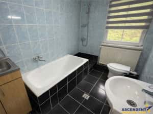 Casa cu 650 mp teren,zona linistita,curte verde,potential extindere,Gheorghe Doja, Targu Mures. — miniatura 8