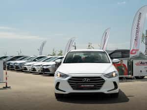 Hyundai Elantra Manuală 128 HP Benzină — miniatura 5