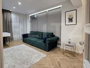 Apartament superb 3 camere decomandat in zona Copou, mobilat complet — miniatura 3