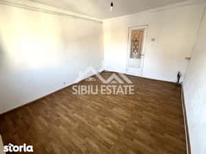 Garsoniera Sibiu, etaj 3, zona Compa — miniatura 5