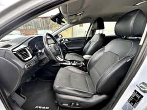 KIA Ceed Plug-in-Hybrid SPIRIT 2023 — miniatura 5