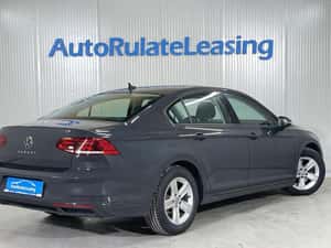 Volkswagen Passat 2021, 150 CP, 15.790 EUR — miniatura 3