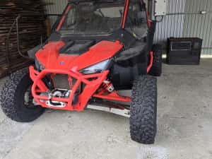 Vând polaris rzr pro xp 4x4 Reductor  mic mare buggy ssv utv offroad diferențial blocabil servo muzică cabină închisă incălzire ștergătoare  trolii — miniatura 9