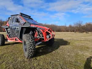 Vând polaris rzr pro xp 4x4 Reductor  mic mare buggy ssv utv offroad diferențial blocabil servo muzică cabină închisă incălzire ștergătoare  trolii — miniatura 10