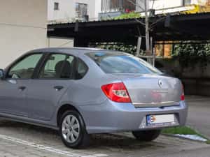 Renault Symbol 2011•1.6 benzină •100.000 km reali•Euro 5 — miniatura 4