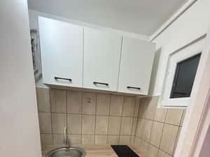 Inchiriez garsoniera Brancoveanu metrou mobilata utilat — miniatura 5