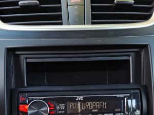 Suzuki Swift 140.000 km/ GPL / 2016 / foarte intretinut — miniatura 5
