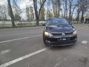Volkswagen Polo 2015, 182600 km, Negru, 4200 EUR